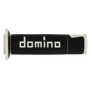 PUÑOS DOMINO ON ROAD NEGROBLANCO